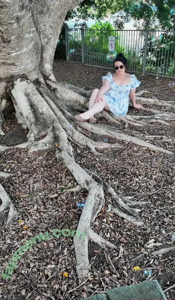 hellomissvixen89 nude photo #0032 (hellomissvixen89)