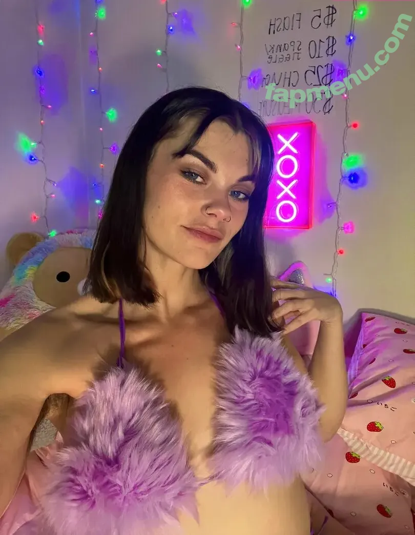 helloxbelly голая photo #0001 (helloella)