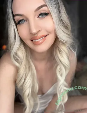  nude photo #0007