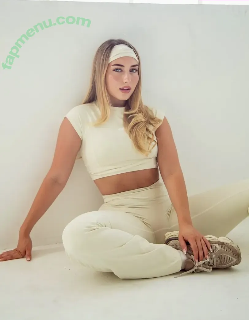 Heloise Hut nude photo #0001 (heloisehut)