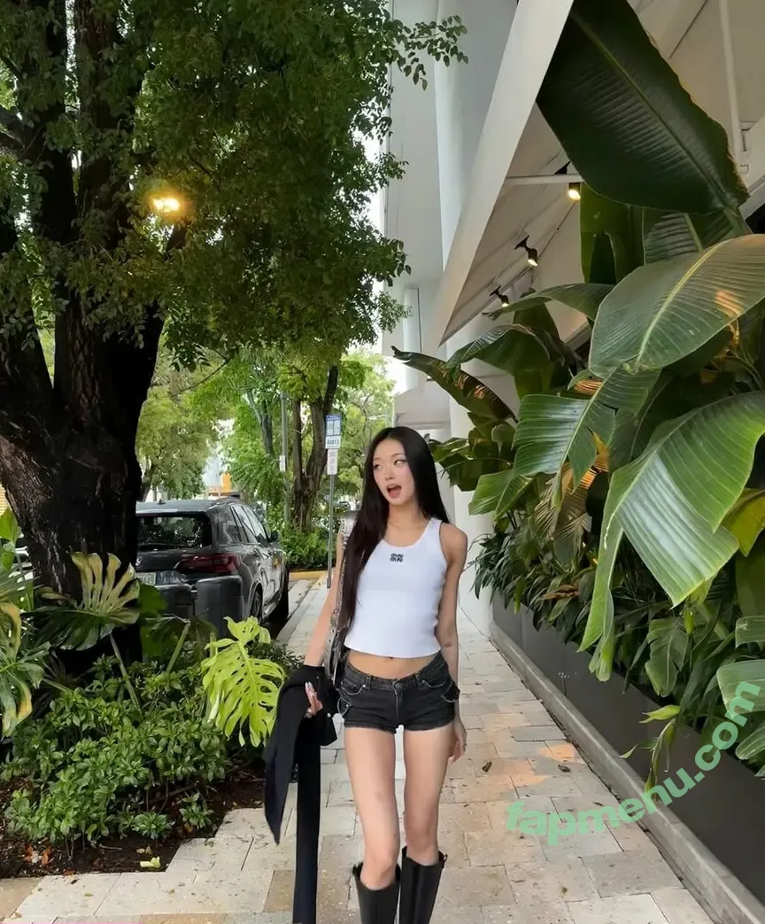 Hena Yang nude photo #0109 (hena.yng)