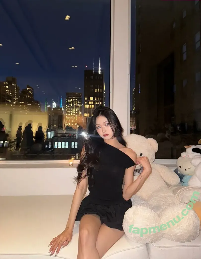 Hena Yang nude photo #0118 (hena.yng)