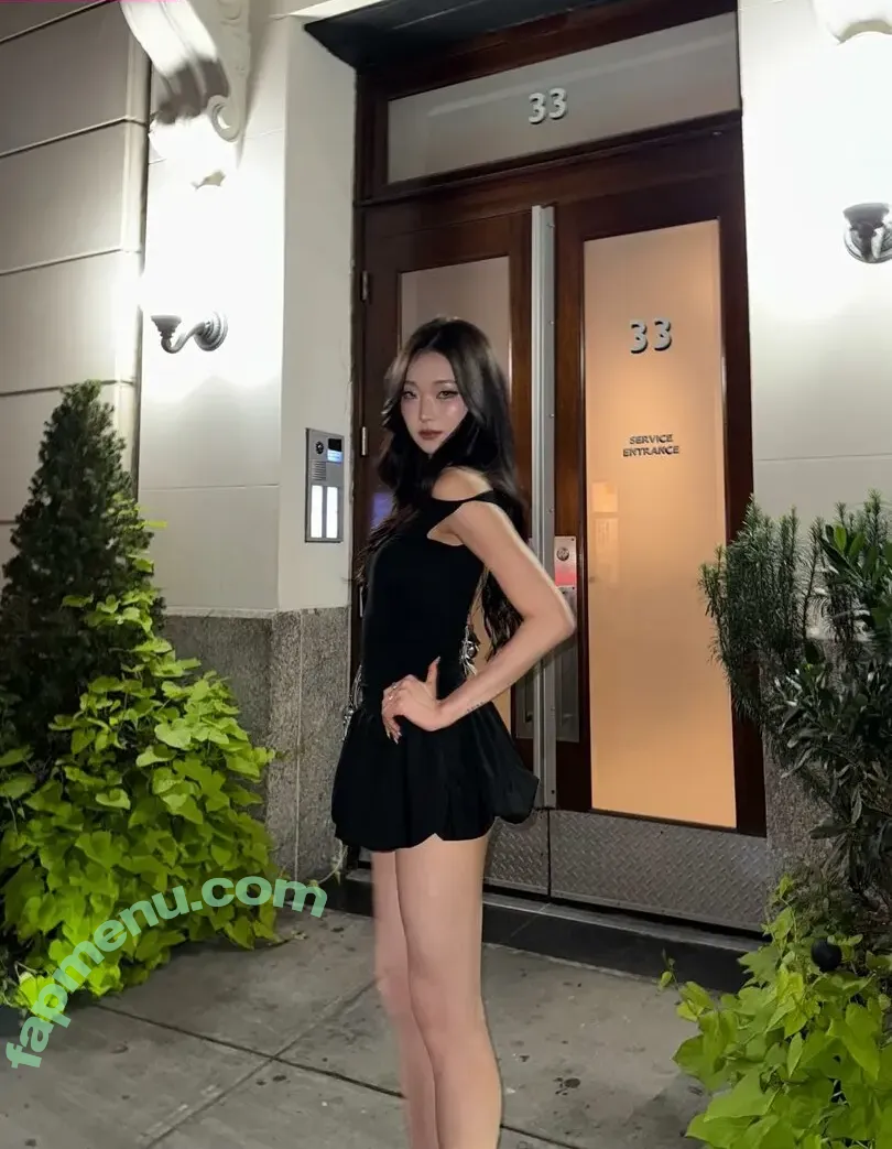 Hena Yang nude photo #0121 (hena.yng)