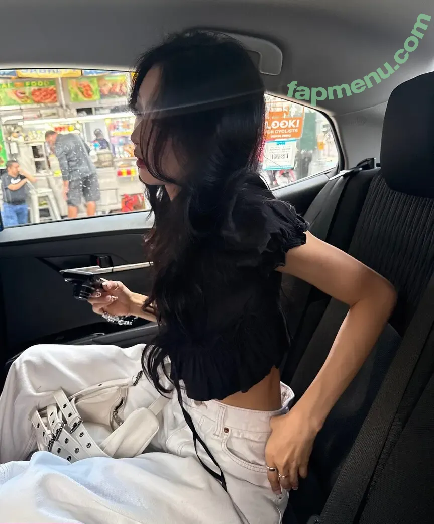 Hena Yang nude photo #0130 (hena.yng)