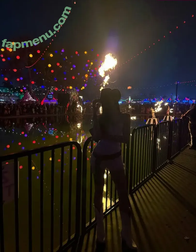 Hena Yang nude photo #0154 (hena.yng)