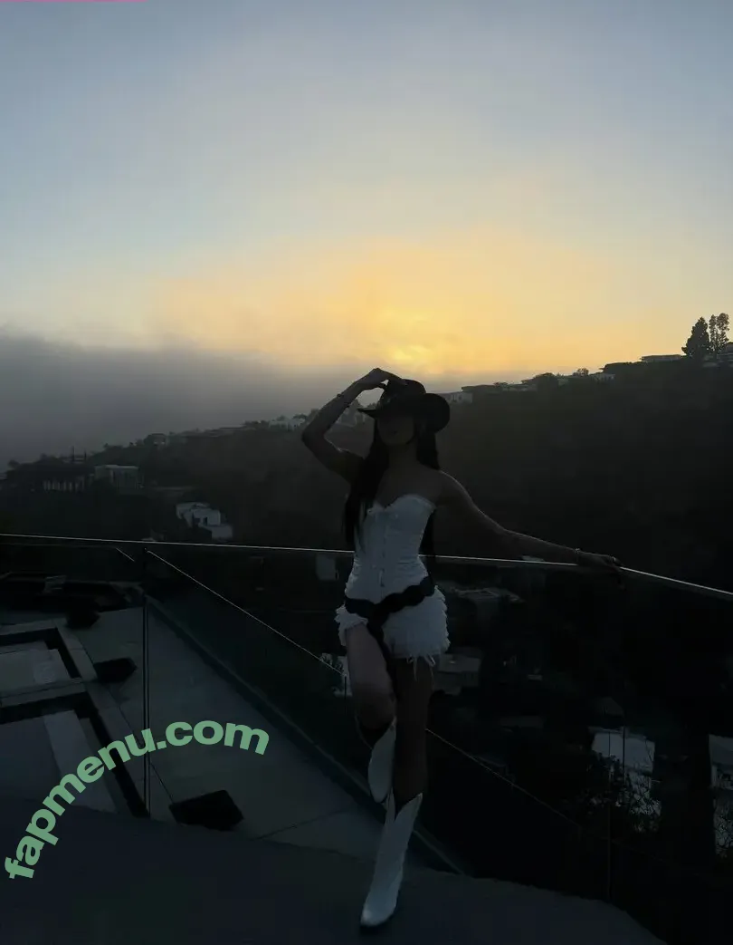 Hena Yang nude photo #0162 (hena.yng)