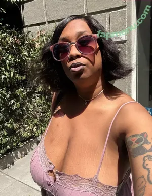 hentaitiddiesnchillz / tiddy2chainz nude photo #0086