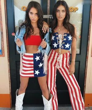 Herbert Twins / Elisha Herbert / Renee Herbert / elisha__h nude photo #0161