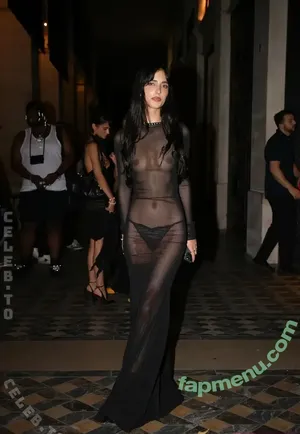 Herbert Twins / Elisha Herbert / Renee Herbert / reneeherbert_ nude photo #0218