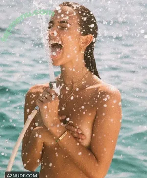 Herbert Twins / Elisha Herbert / Renee Herbert / reneeherbert_ nude photo #0237