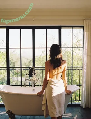 Herbert Twins / Elisha Herbert / Renee Herbert / TheHerbertTwins / reneeherbert_ nude photo #0276