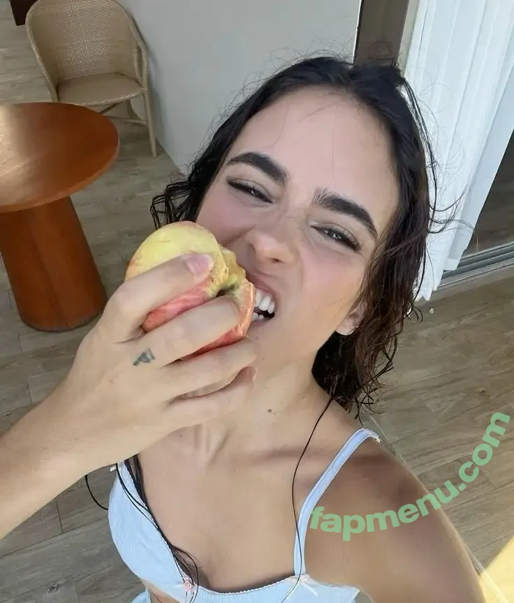 Herbert Twins nude photo #0225 (Elisha Herbert / Renee Herbert / reneeherbert_)