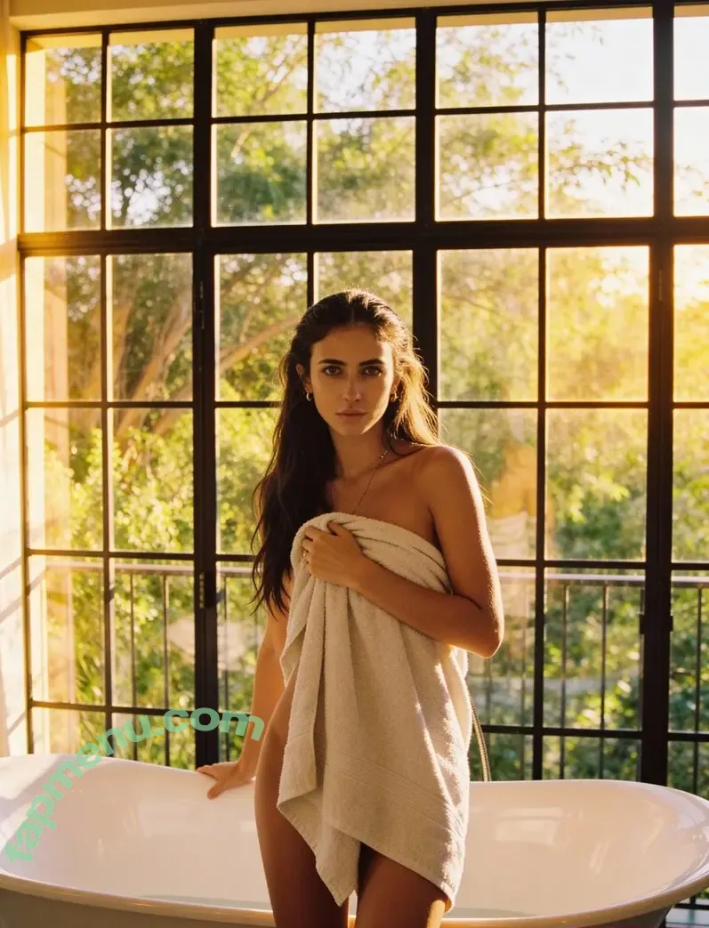 Herbert Twins nude photo #0280 (Elisha Herbert / Renee Herbert / TheHerbertTwins / reneeherbert_)