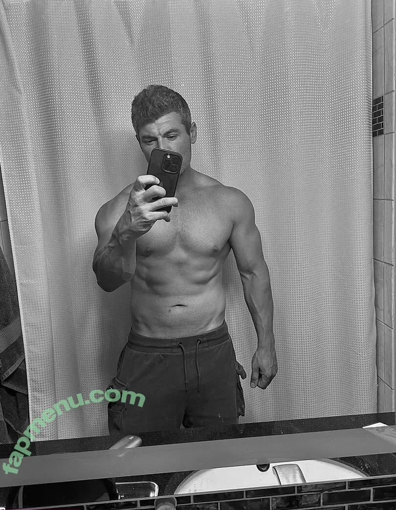 herethisthat nude photo #0071 (herethisthat)