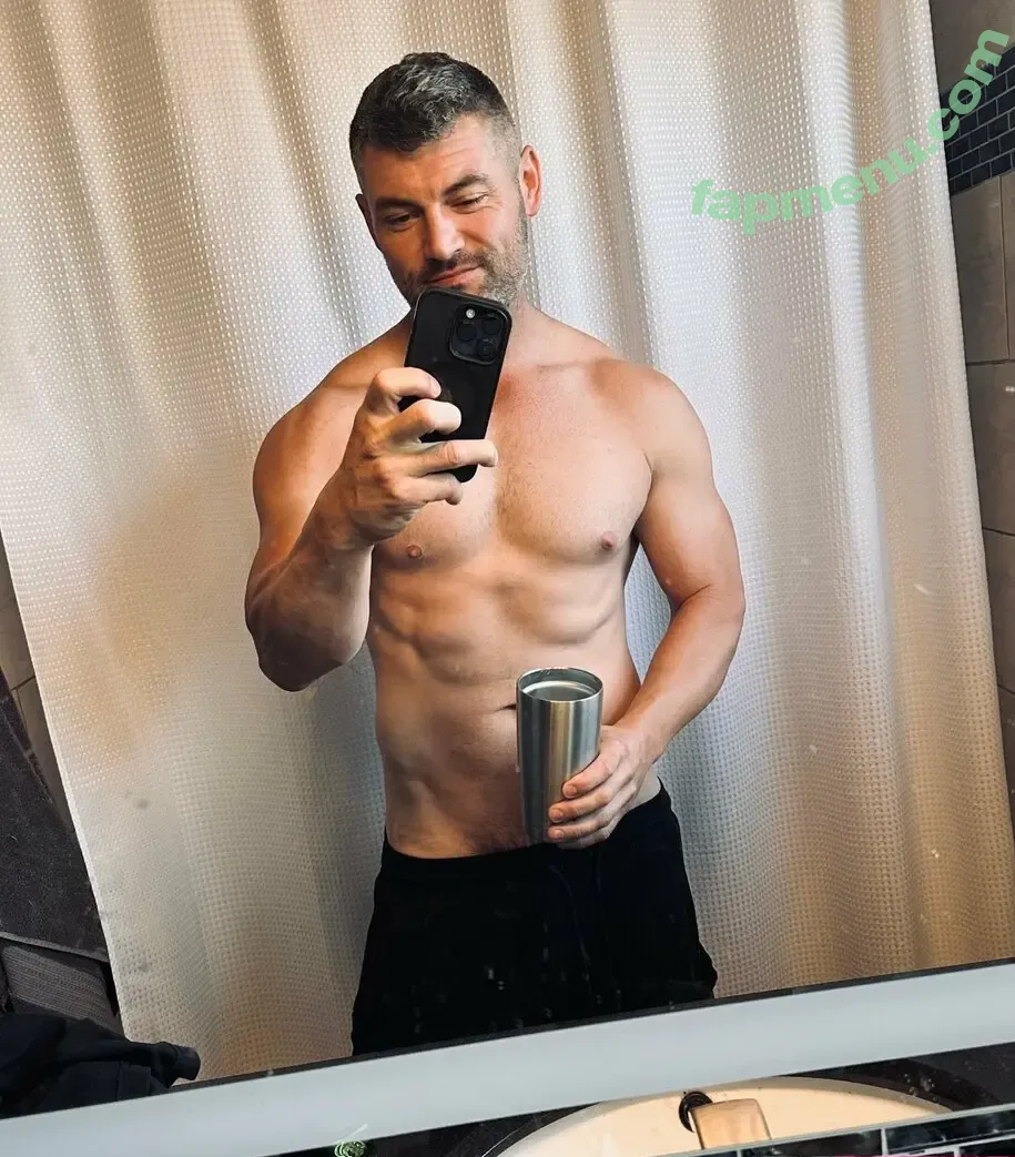 herethisthat nude photo #0076 (herethisthat)