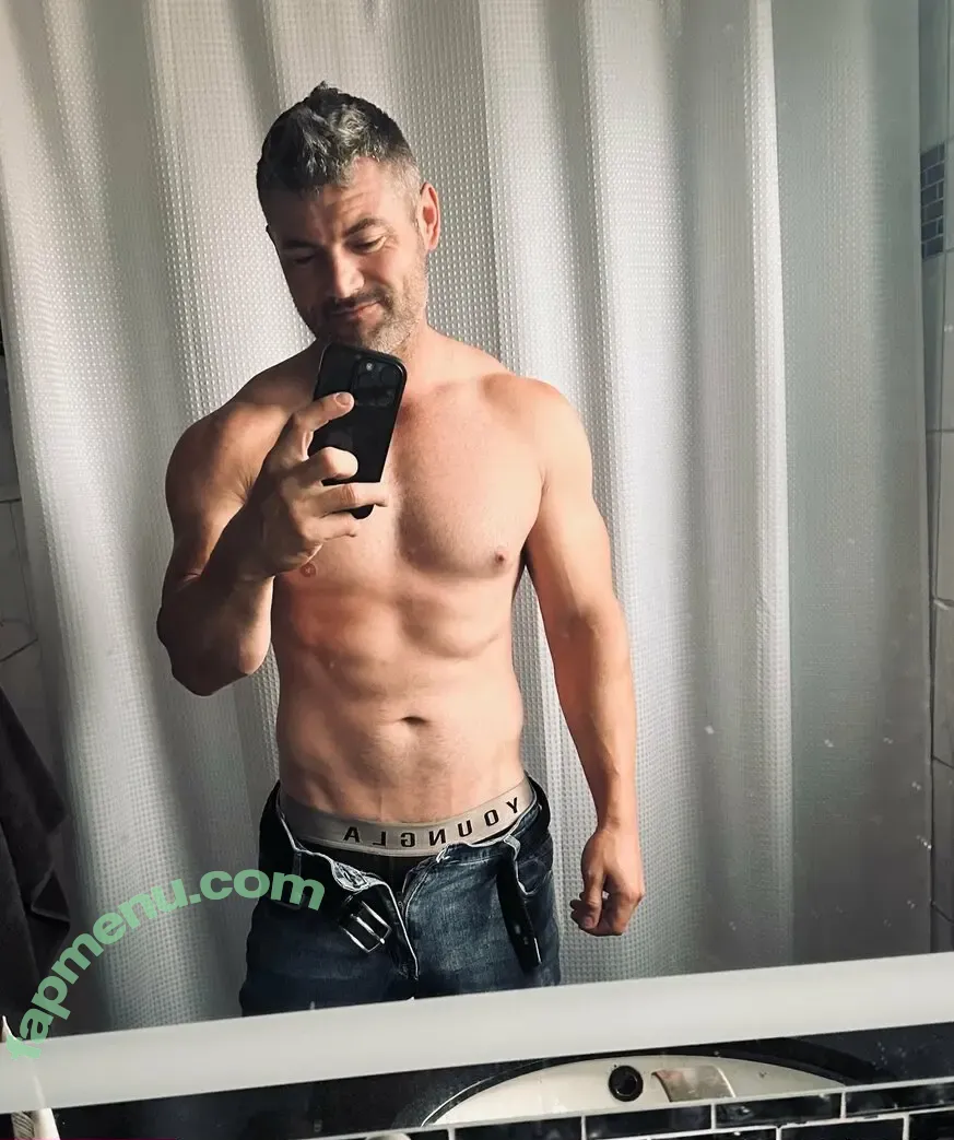 herethisthat nude photo #0084 (herethisthat)