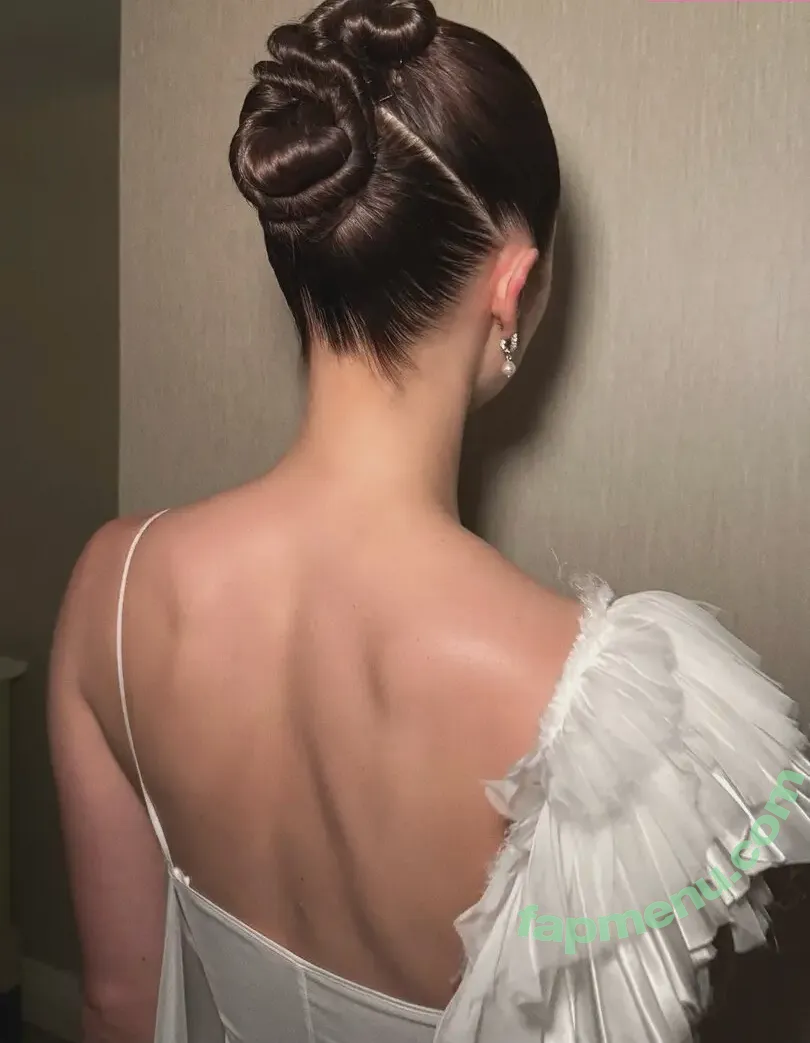 Hermione Corfield nude photo #0094 (hermionecorfield)