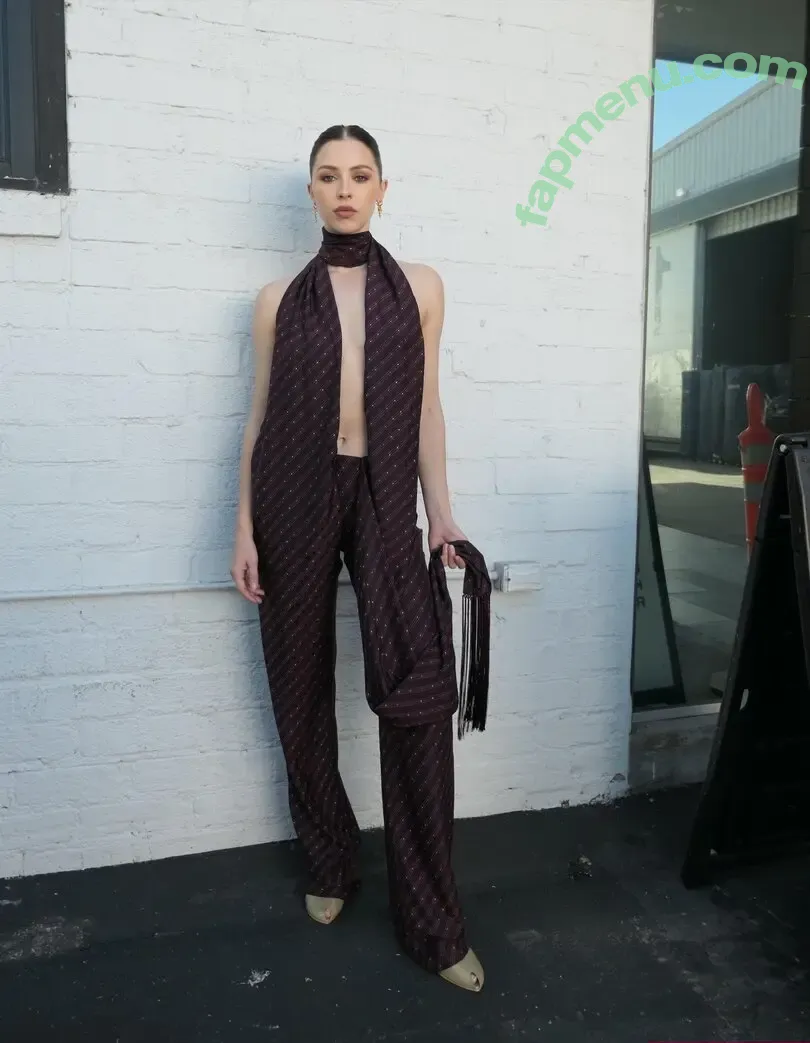 Hermione Corfield nude photo #0147 (hermionecorfield)