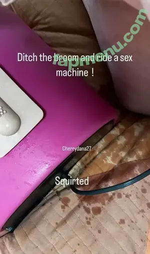 Herrydn / herrydn.mobile / manuela_reiterfree nude photo #0062