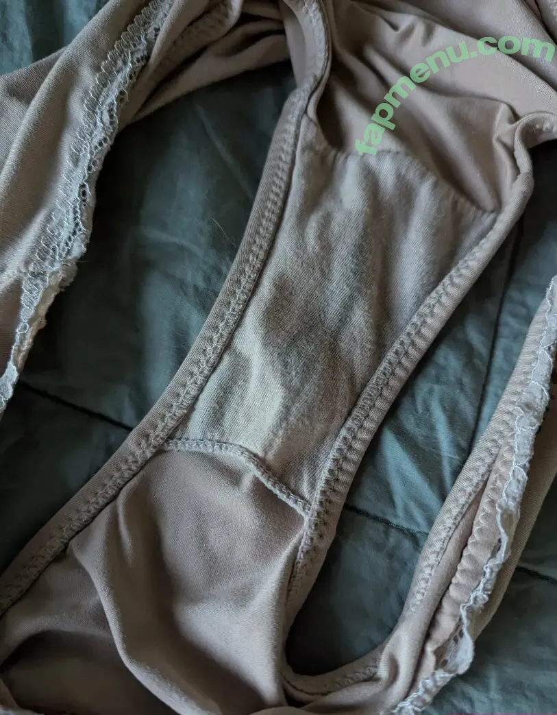 hesitant-housewife nude photo #0019 (the_hesitant_housewife)