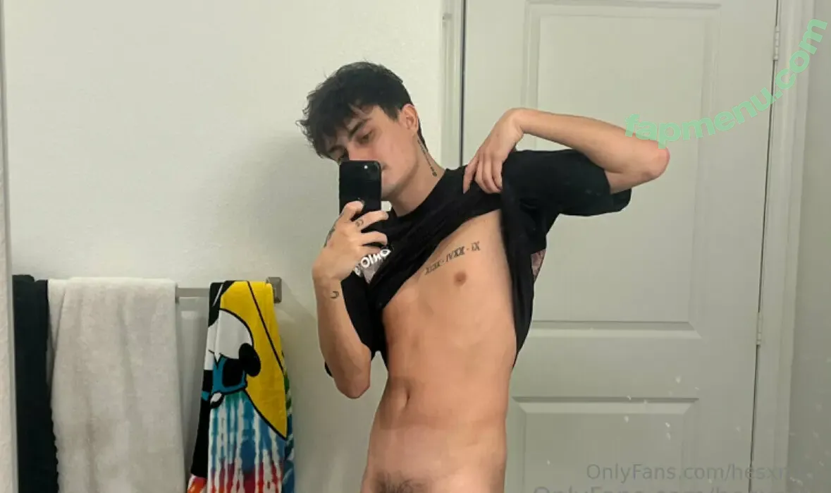 hesxriley nude photo #0042 (hesxriley)
