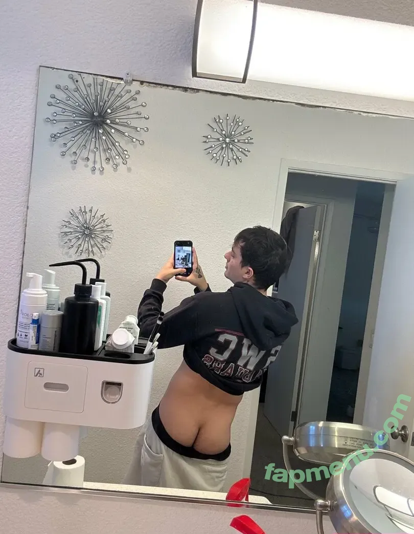 hesxriley nude photo #0047 (hesxriley)