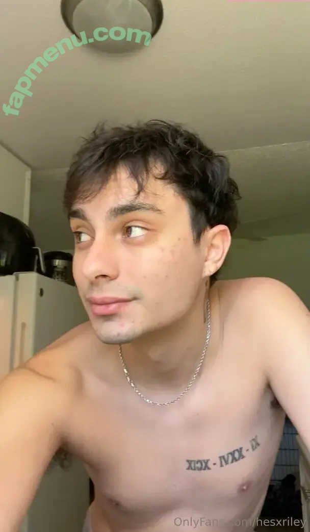 hesxriley nude photo #0053 (hesxriley)