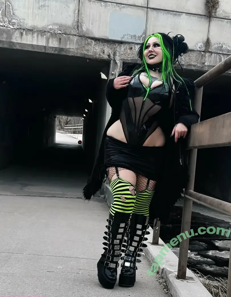 Hex Hypoxia nude photo #0035 (hexhypoxia)