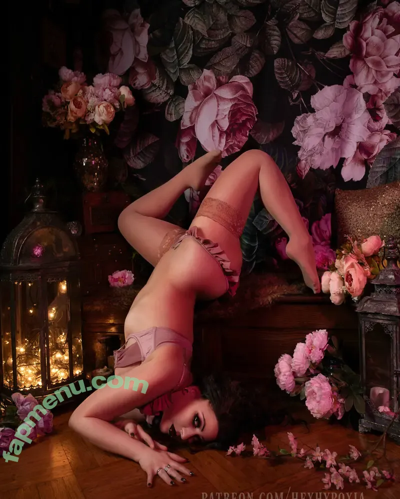 Hexhypoxia nude photo #0004 (Hexhypoxia)