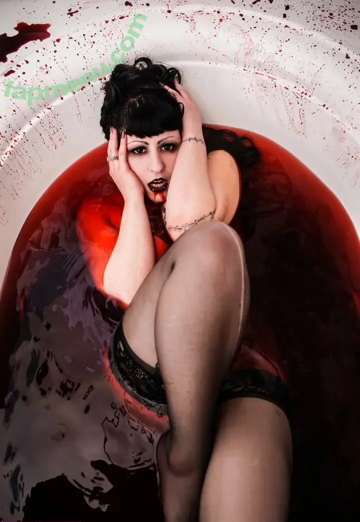 Hexhypoxia nude photo #0010 (Hexhypoxia)
