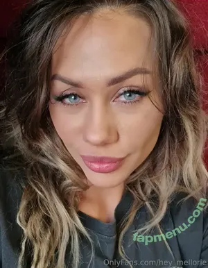 hey_mell / heymell nude photo #0007