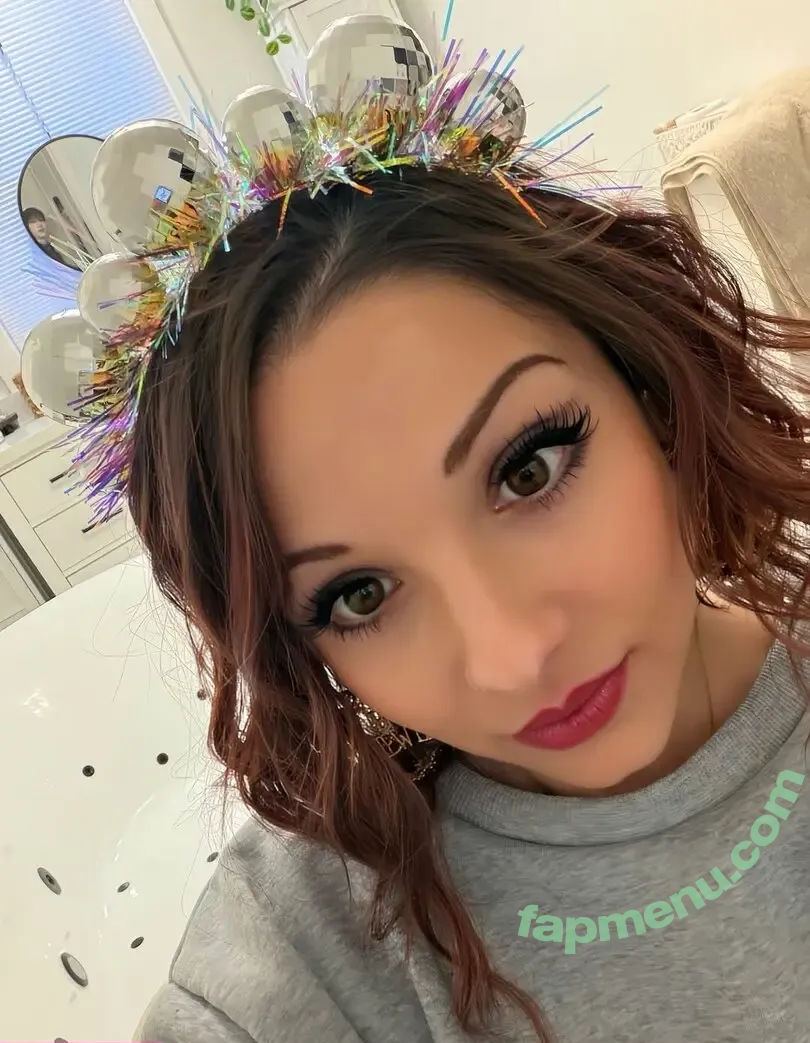 Hey Pooks nude photo #0136 (Hey_Pooks / xholakys)