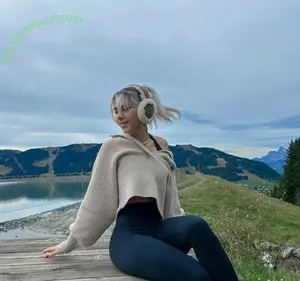 Hey_Raion / sexysararain nude photo #0061