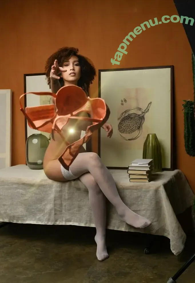 Hey.solange nude photo #0181 (Solana Bardell / heysolange / solange)