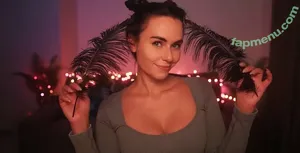 HeyHelen ASMR / heyhelen_asmr nude photo #0076