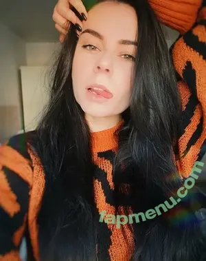 HeyHelen ASMR / heyhelen_asmr nude photo #0085