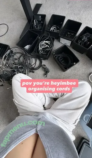 Heyimbee nude photo #0002