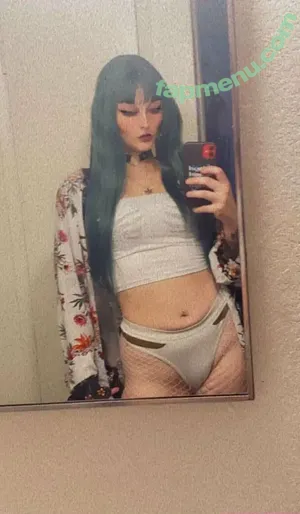 heyitsivyanne / heyitsivettee nude photo #0040