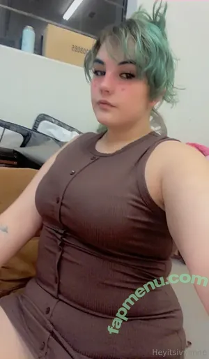 heyitsivyanne / heyitsivettee nude photo #0059