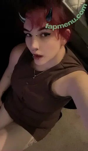 heyitsivyanne / heyitsivettee nude photo #0060