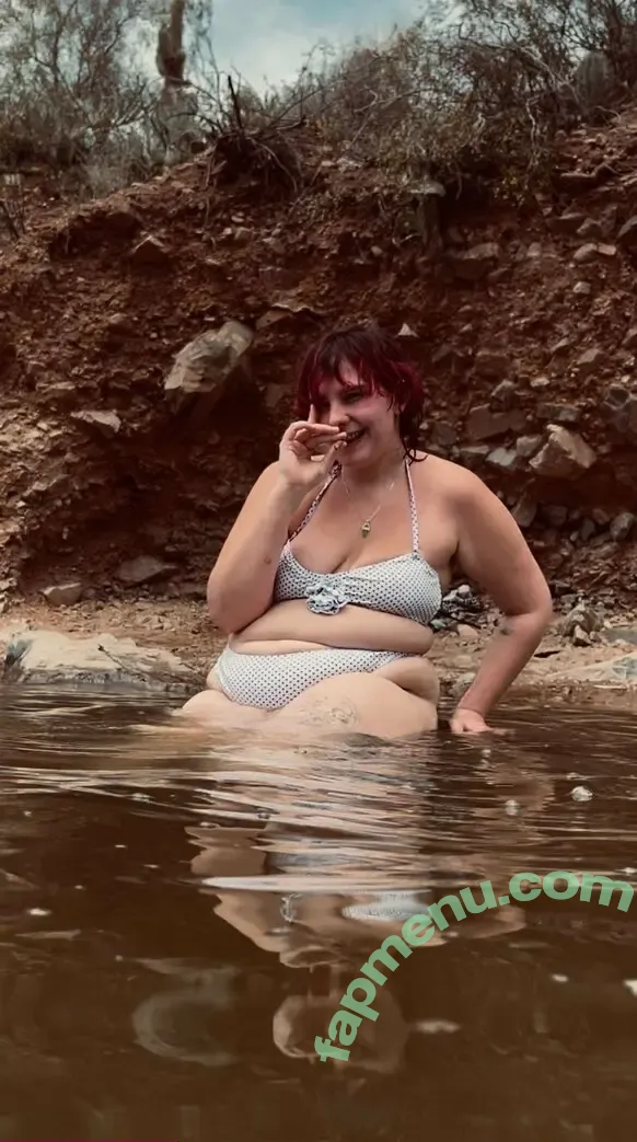 heyitsivyanne nude photo #0056 (heyitsivettee)