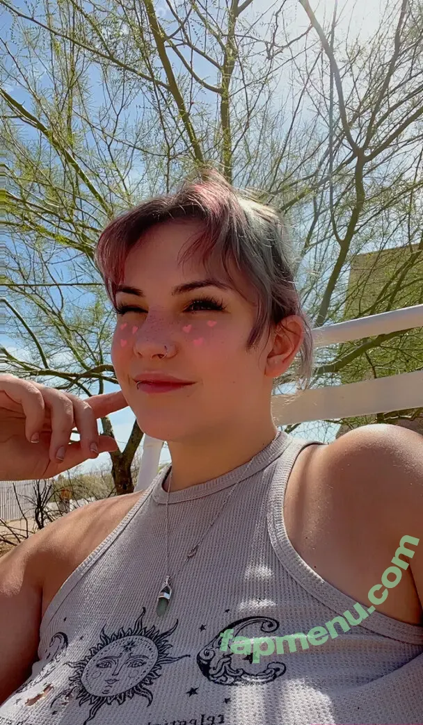 heyitsivyanne nude photo #0064 (heyitsivettee)