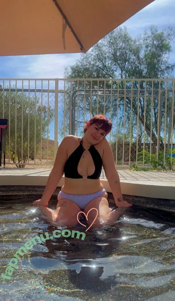 heyitsivyanne nude photo #0070 (heyitsivettee)