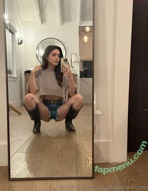  nude photo #0007