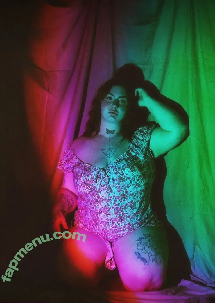 heymegwilde nude photo #0037 (heymegwilde)