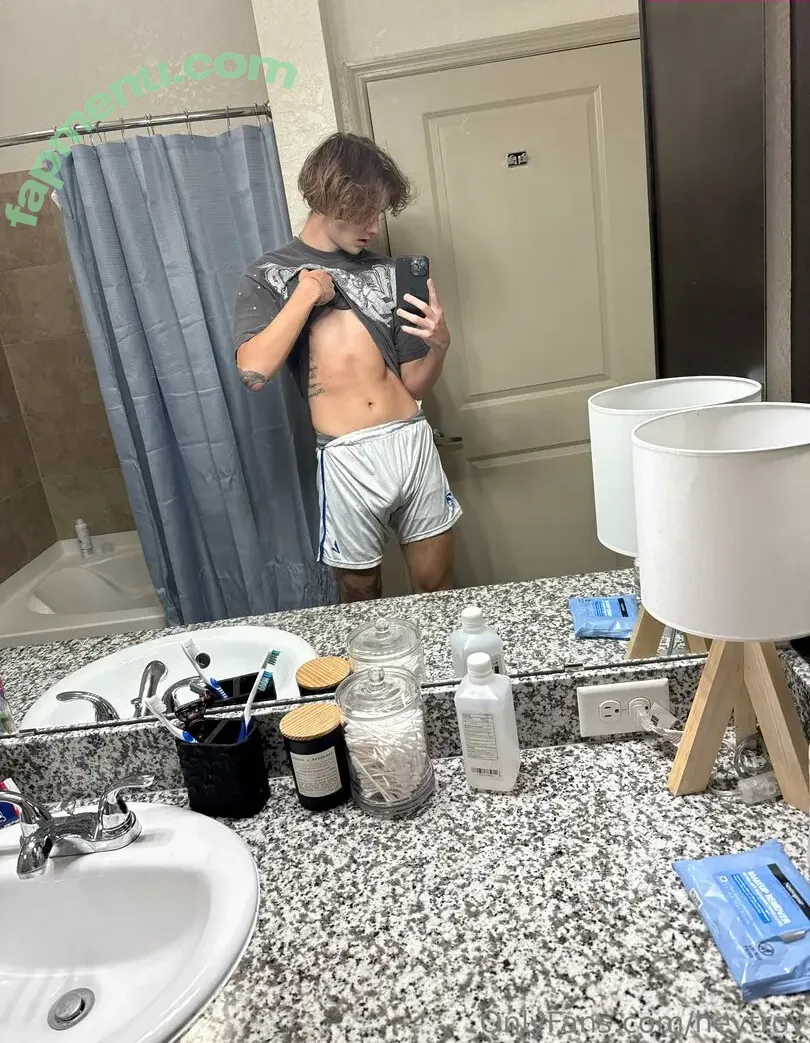 heytroy nude photo #0027 (heytroy_)