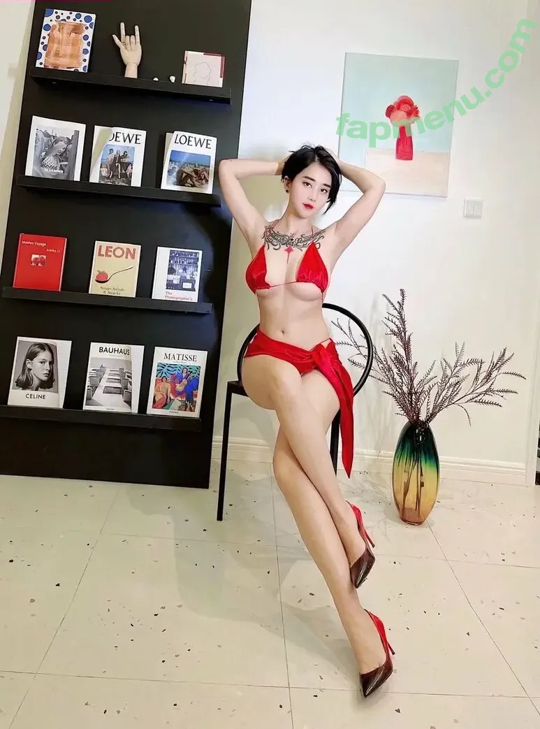 Heyu Zhang nude photo #0009 (Heyu Zhang)