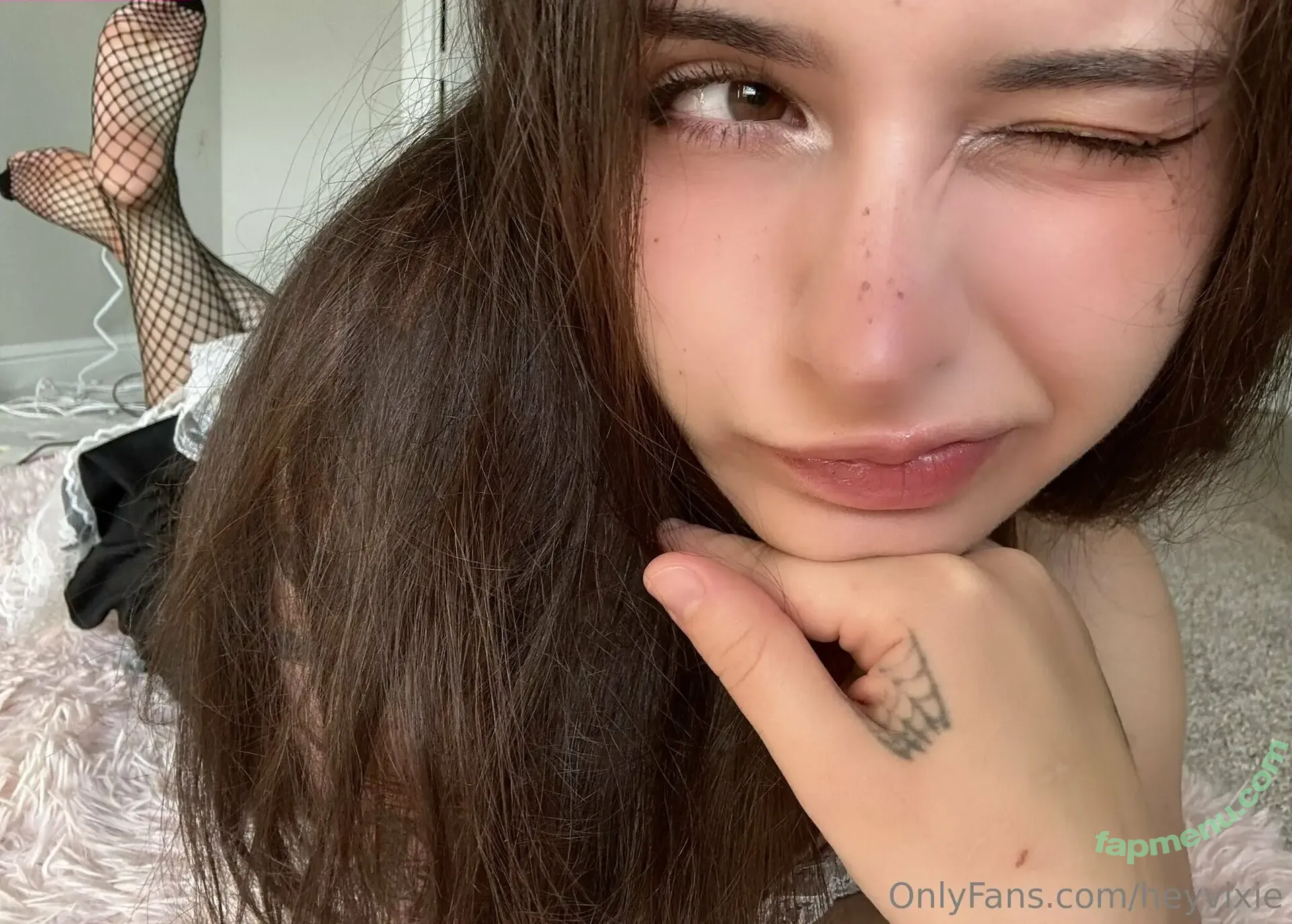 heyvixie nude photo #0014 (hey.vixie)