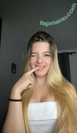 heyychloe / heyychloe_ / oreoobsessed nude photo #0010