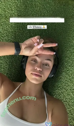  nude photo #0005